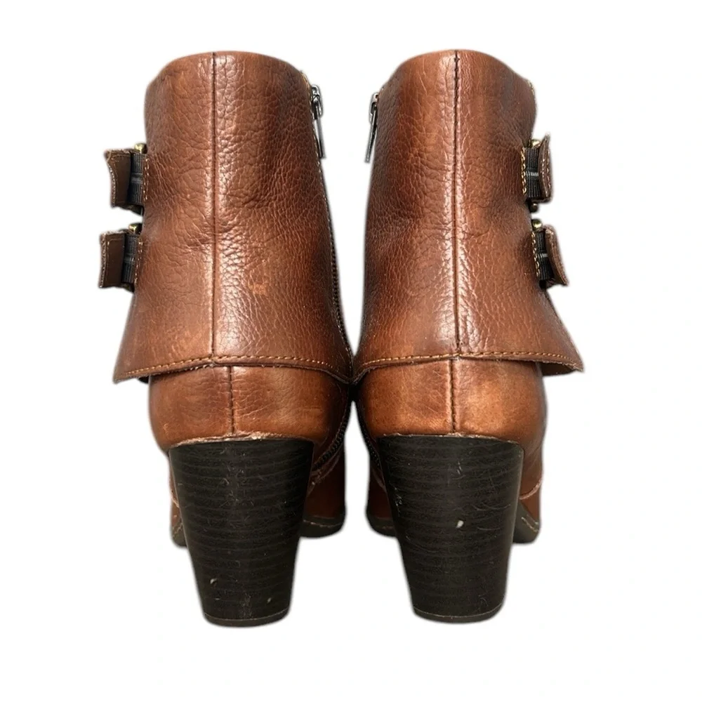 B.O.C Born Concept Traipse Brown Leather Booties‎ Cuffed Double Buckle 7/38